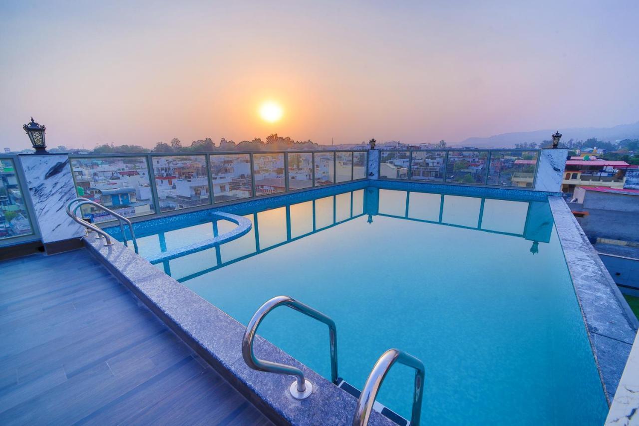 Hotel Holy Vivasa リシケーシュ エクステリア 写真