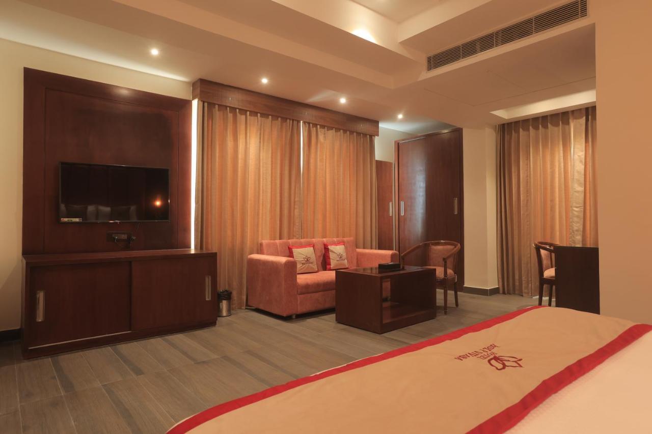 Hotel Holy Vivasa リシケーシュ エクステリア 写真